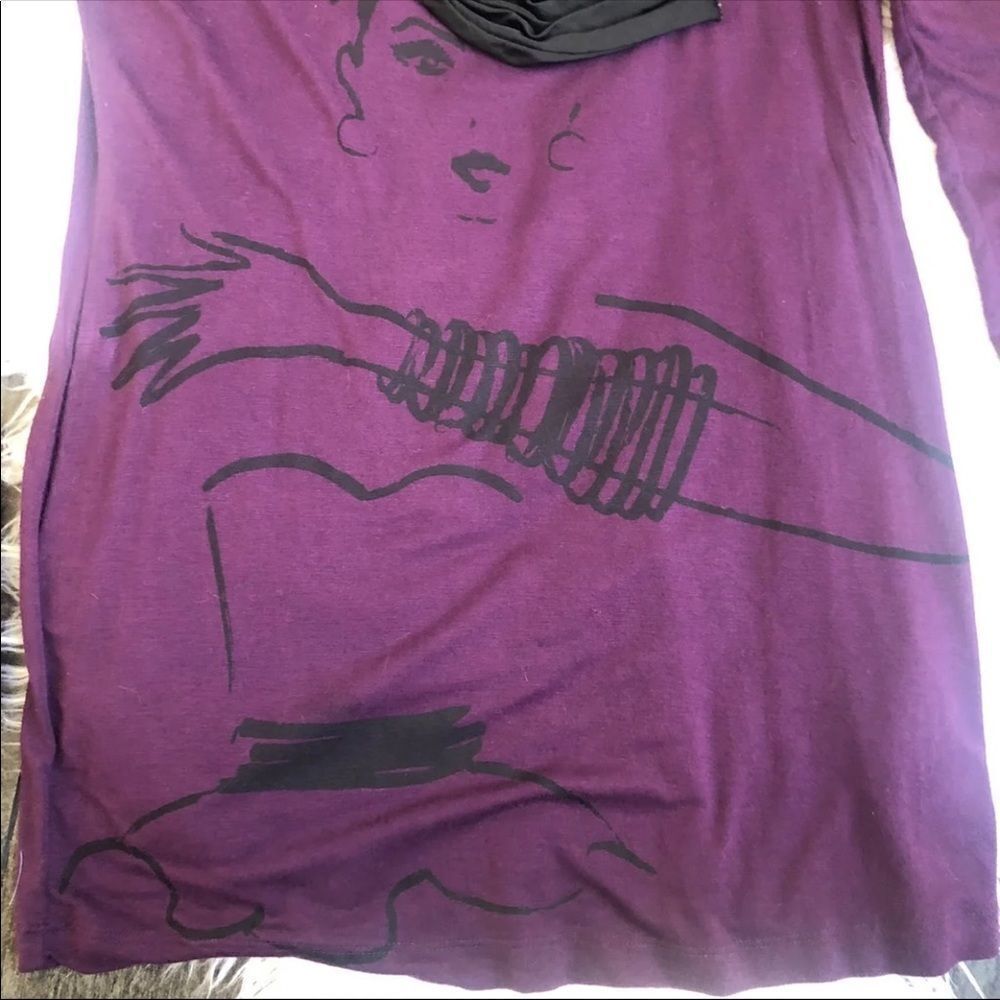Forever 21 Lady Top - Picture 4 of 5